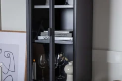 Armoire vitrée avec étagère en acier Misha (Gris)