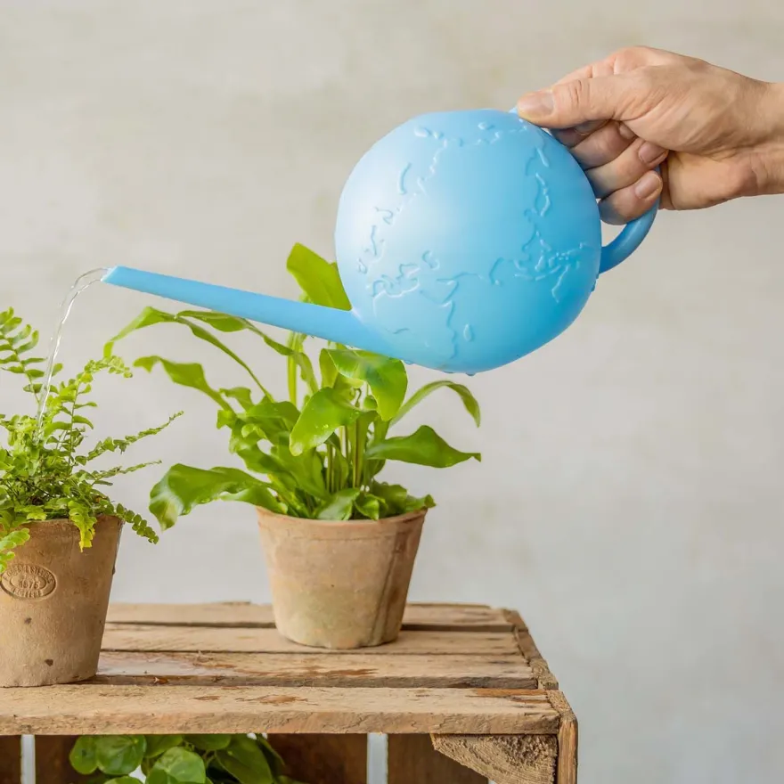 Arrosoir en plastique recyclé Globe