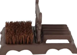 Brosse à chaussures avec grattoir en fonte