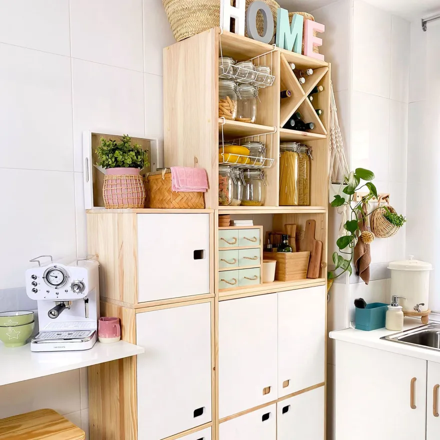 Cube avec range bouteille en pin 12 bouteilles Dinamic
