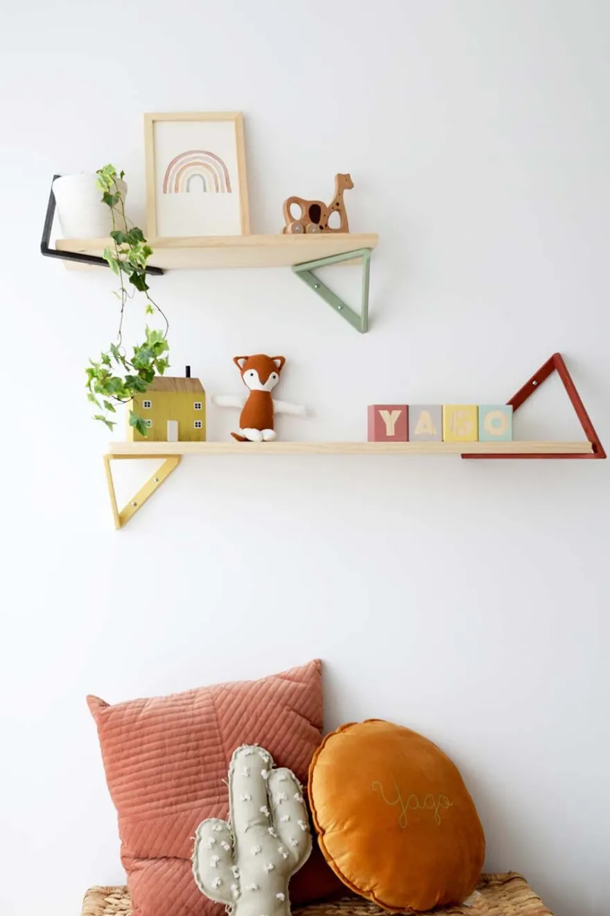 Equerre triangle en pin brut (20 cm)
