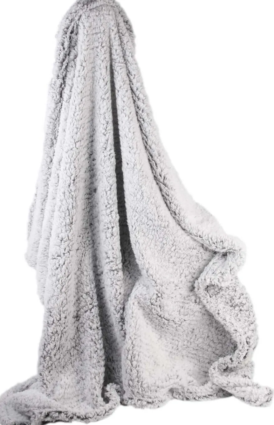 Plaid en sherpa gris 120 x 150 cm