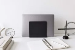 Support de rangement pour ordinateur/tablette Slim